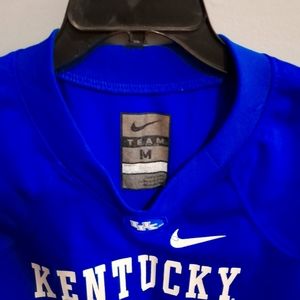 Nike youth size med ky num 11